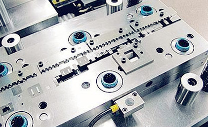 廠家在設(shè)計和加工連續(xù)模時應(yīng)該注意哪些?