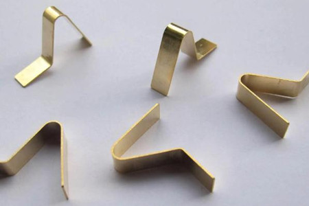 五金彈片開模時(shí)需注意哪些事項(xiàng)呢?